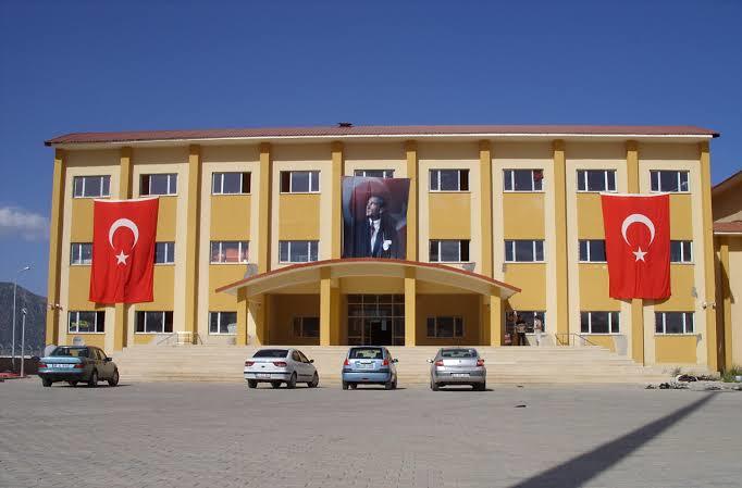 İlginç bir lise anınızı anlatın?