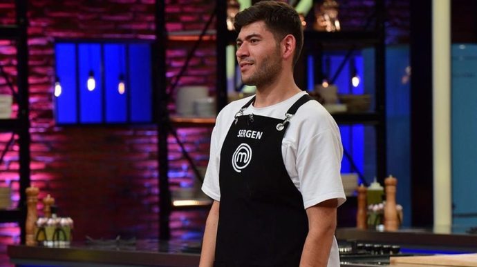MasterChef AllStar yarışmacılarından Sergen tavırları ile çok eleştiriliyor. Sizin yarışmadaki favoriniz kim?