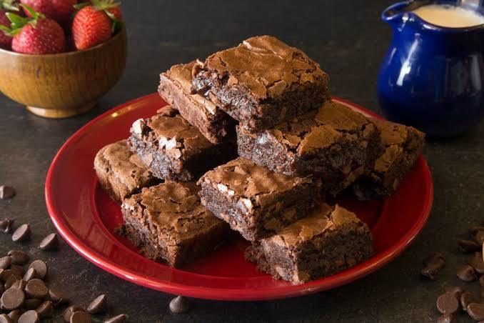 Sen bir kek olsan hangisi olurdun? Popkek mi Brownie mi?
