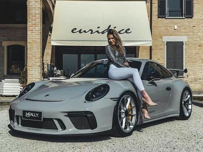Arabanız sizin sultanınız mıdır yoksa bir motor parçası mı?