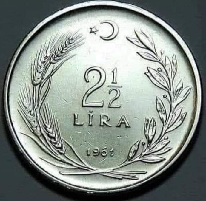 1980 yılı başlarında iki buçuk liraya bir poğaça bir de meyve suyu alınıyordu? Siz neyi kaça alabiliyordunuz?