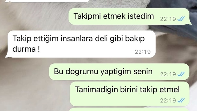 Sevgilim hiç tanımadığı bir kızı Instagram'dan takip etmiş. Ben mi abartıyorum?
