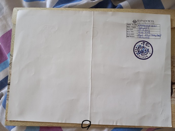 Lise diplomasının yıpranmış, hafif yırtık olması üniversite kaydında engel veya herhangi bir sorun oluşturur mu?