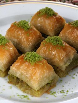 Baklava ve kadayıf arasında sizin favorini tatlınız hangisi?