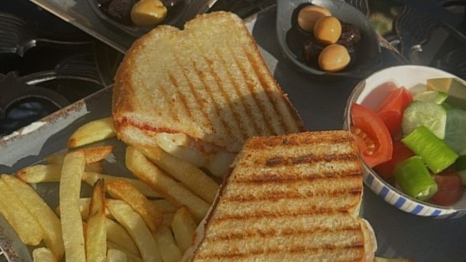 Kahvaltıda tost yemek günü kurtarır mı?