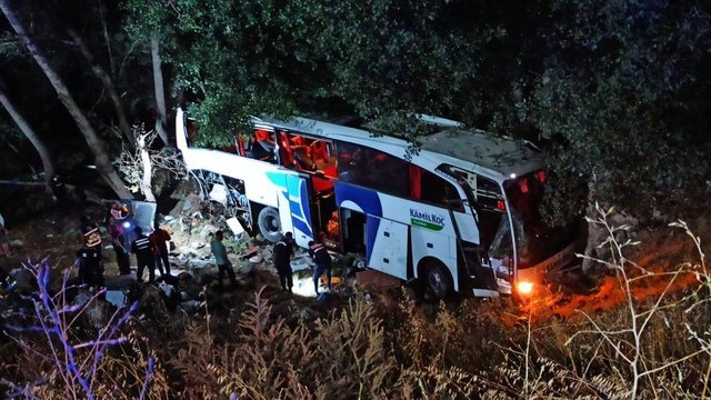 Yozgattaki kazayı yapan otobüs şoförünün oğlu, Babam, BionTech aşısı nedeniyle kalp krizi geçirdi dedi. Sizce olabilir mi?