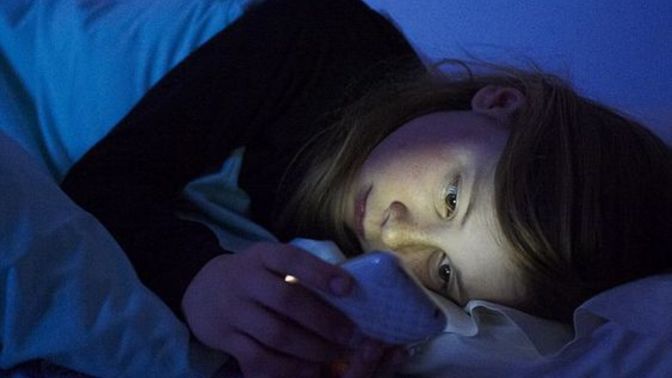 Günde kaç saat telefonla vakit geçiriyor sunuz?