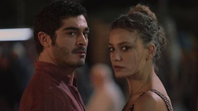Netflix'te Türk yapımı dizilerden favorin hangisi?