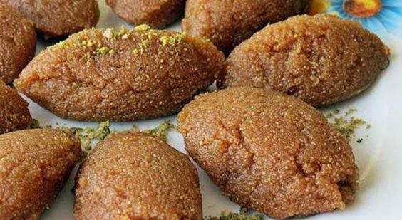 Un helvası mı, irmik helvası mı daha lezzetli?