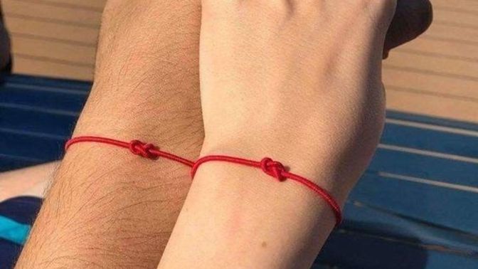 Uğur getirdiğine inandığınız bir eşyanız ya da takınız var mı?
