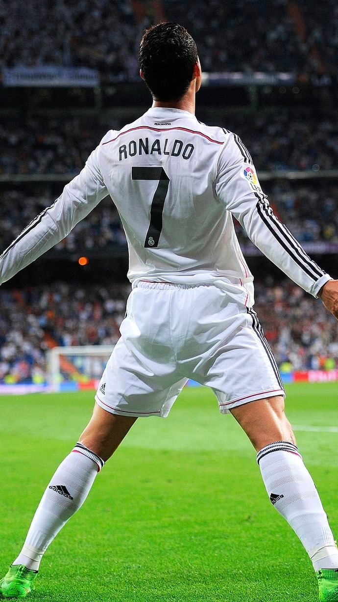 Messi vs Ronaldo Sizce Hangisi?