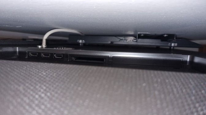 Mouse'un flashını televizyona takarken bir anda yok oldu?