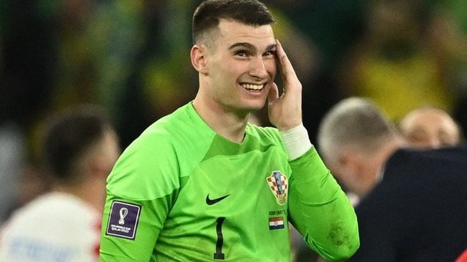 Kaleci Dominik Livakoviç Fenerbahçe'de. Sizce bu transferle Fenerbahçe'nin kaleci sorunu çözülür mü?