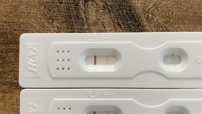 Arkadaşlar hamile miyim? Böyle olması normal mi Hcg mi düşüyor?