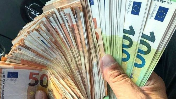 Euro mu yapmak mantıklı yoksa altın mı?