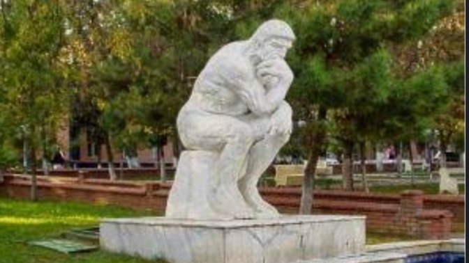 Sık sık düşündüğünüz biri var mı?