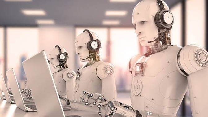 Bazı kullanıcıların cevapları sizlere de çok robotik gelmiyor mu?