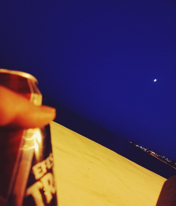 Gece mi anlatır seni, gündüz mü✨️?