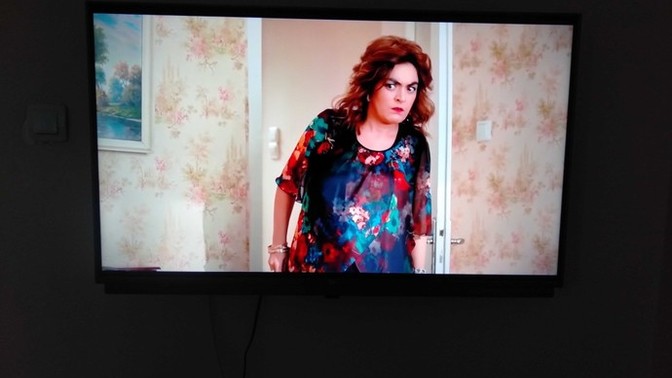 Anlık olarak televizyon izliyorum, siz ne yapıyorsunuz?