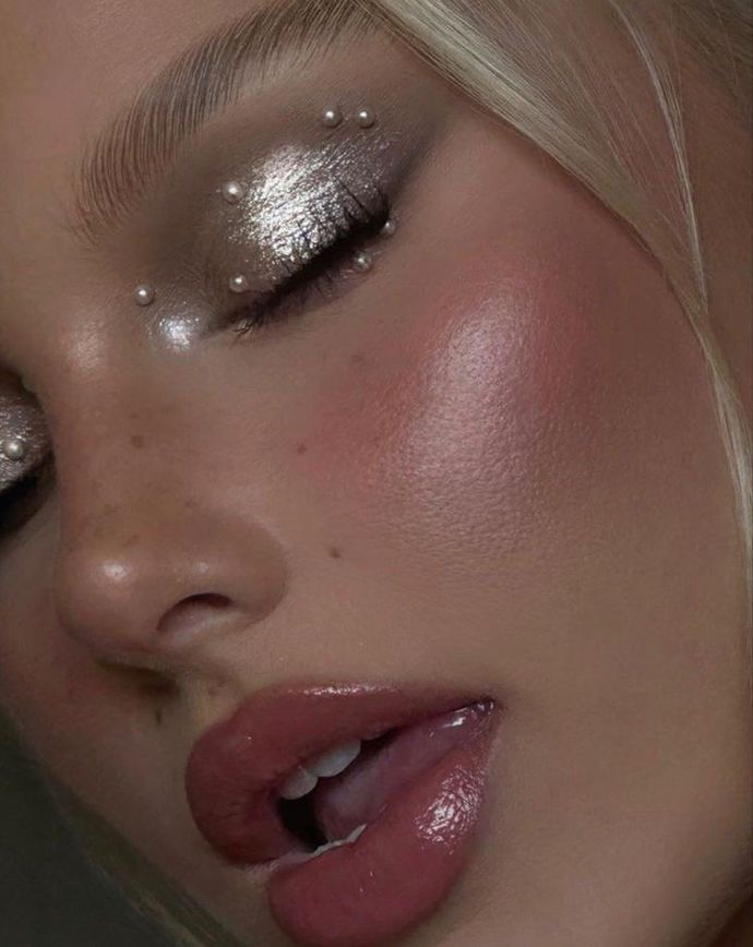 Glam makeup