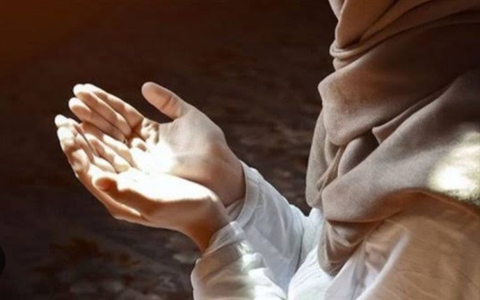 Allah ne muradınız varsa versin desem kimler duama 🤲amin der?
