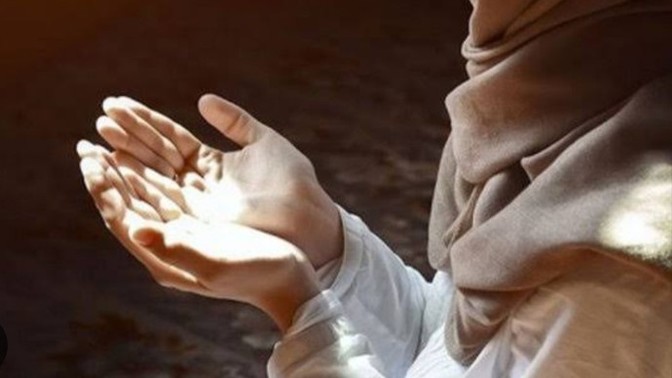 Allah ne muradınız varsa versin desem kimler duama 🤲amin der?