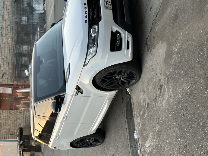 8 silindir, 5000 motor için yakıt masrafı ne kadar olur?