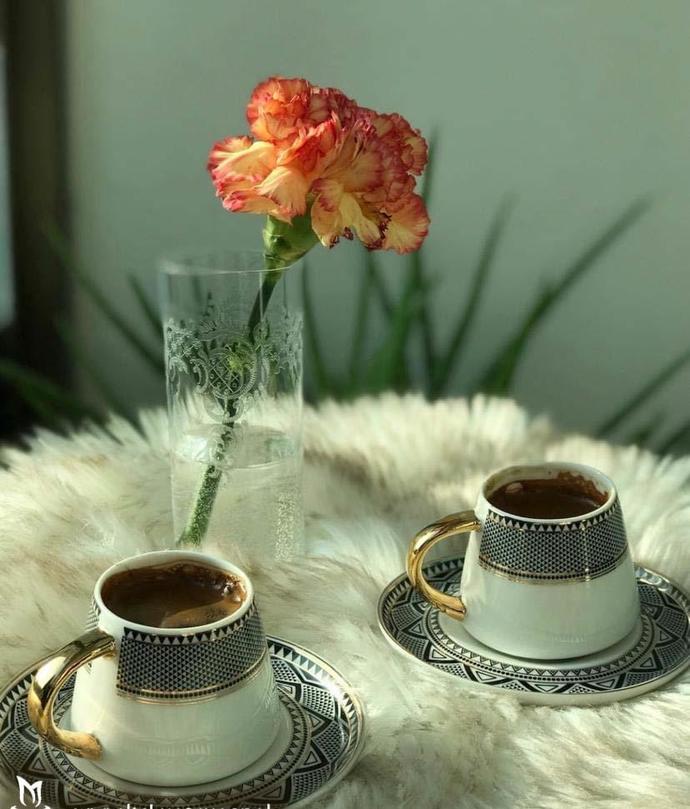 Sabah kahvesini kiminle içmek istersiniz 🙄?