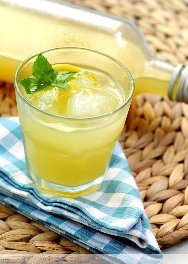 Limonlu limonata mı Çilekli Limonata mı?