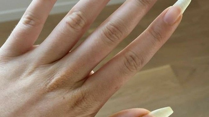 Kadınlarda uzun tırnak itici midir?