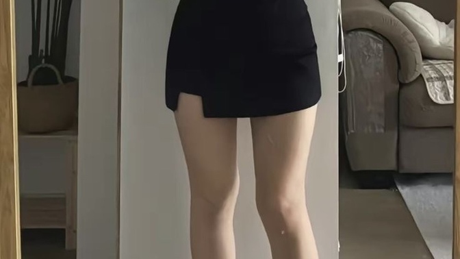 Güzel olabilmek için illa crop veya mini etek mi giymek gerekiyor?