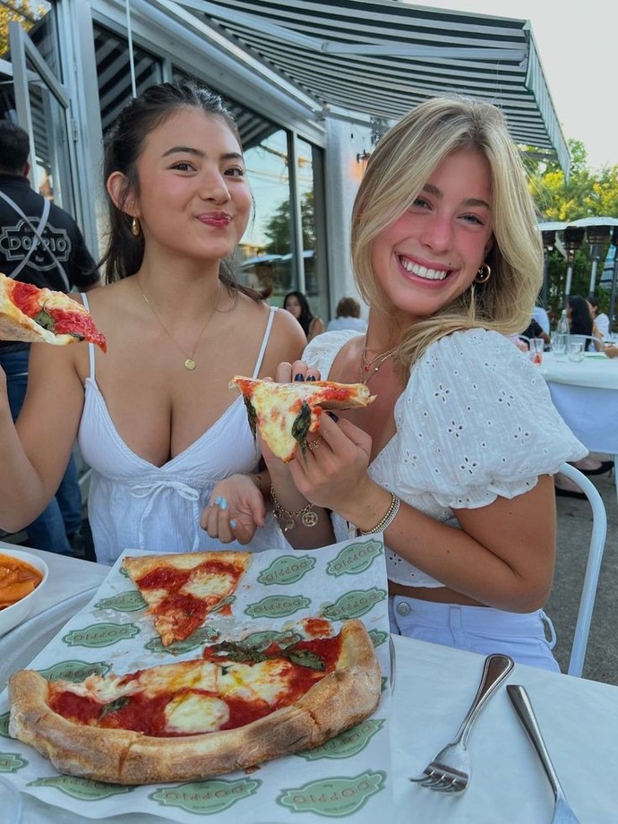 En son ne zaman doya doya pizza yediniz?