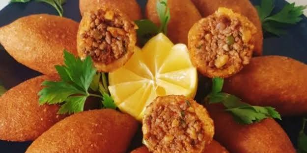 İçli köfteye mayonez sıkılır mı?
