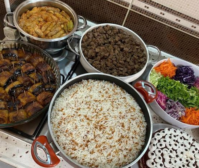 En son kimin için yemek yapıp muazzam bir sofra hazırladınız?