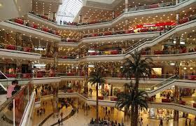 Turkiyede insanlar nasıl geçiniyor?