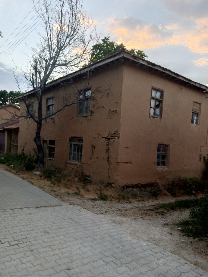 Cinli evde yaşarmıydınız?