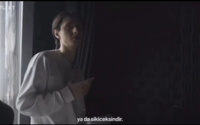 Neden tanımdığım bi adam göz göze iletişim kurana kadar bakar?
