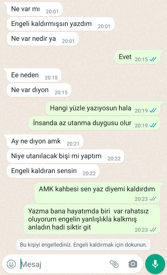Arkadaşlar dün wp sıfırlamıştım eski sevgilim yazdı demin 1 yıl önce başkasını bana tercih etmişti sizce niye yazıyo hala?