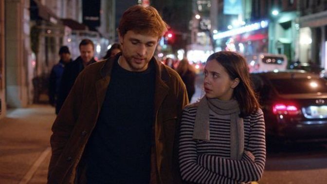 Eski sevgilinle tekrar çıktın mı?/çıkar mısın?
