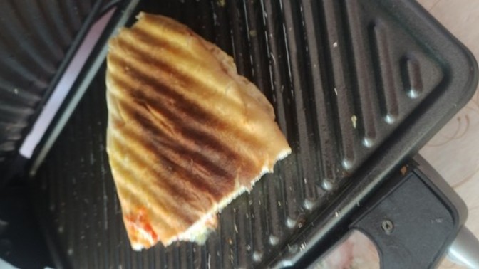 Kahvaltıda tost sever misiniz?