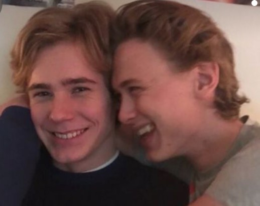 Film karakterlerine bağlanıyor musunuz? Skam dizisini izlediniz mi? En sevdiğiniz çift hangisi?