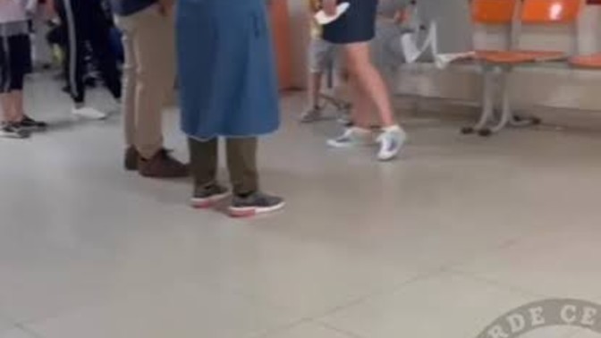 Hastanedeki doktorlar hastane çalışanları?