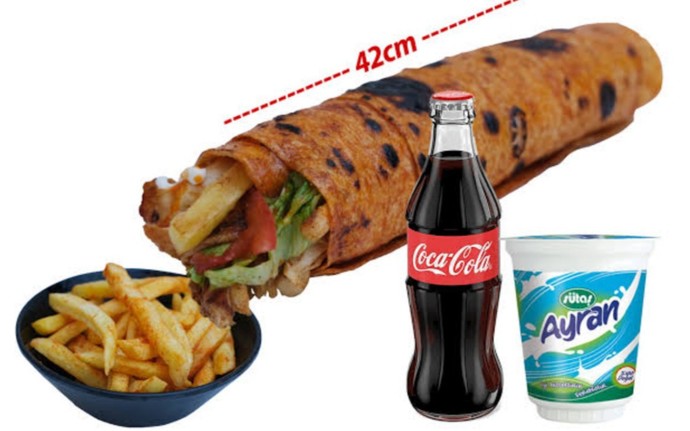 Dönerle birlikte en iyi hangisi gider, ayran mı kola mı?