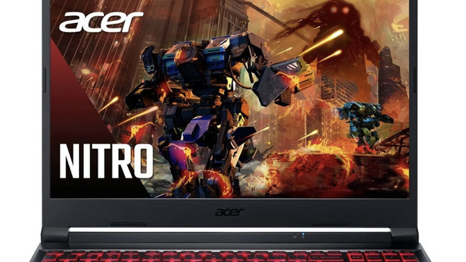 Bu laptop özellikleri iyi mi? oyun oynatır mı?