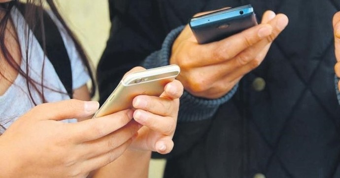 Sevgilisi olan kızın biri bana Instagramdan yazdı, uzak dur dedim yazmalı mıydım sizce?