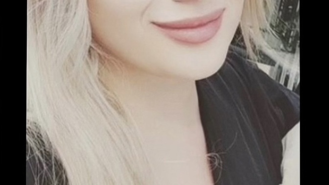 Sizce kaç yaşındayım ve saçrengimi değiştirsemmi?