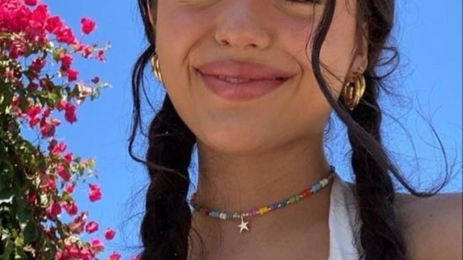 Kadınlar neden hep foto at/görüntülü konuşalım der?