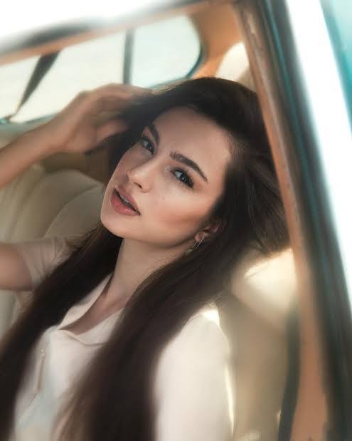 Kim daha güzel ve hot sizce ?