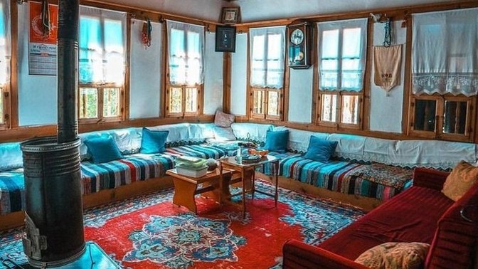 Şu an yaşadığınız evde eskiye dair hangi eşyalar var?