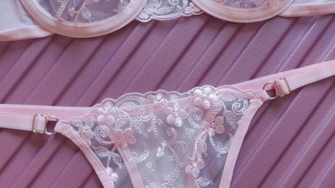 Sevgilimle tatile gideceğim. İç çamaşırı aldım , henüz görmedi sizce beğenir mi 😍?
